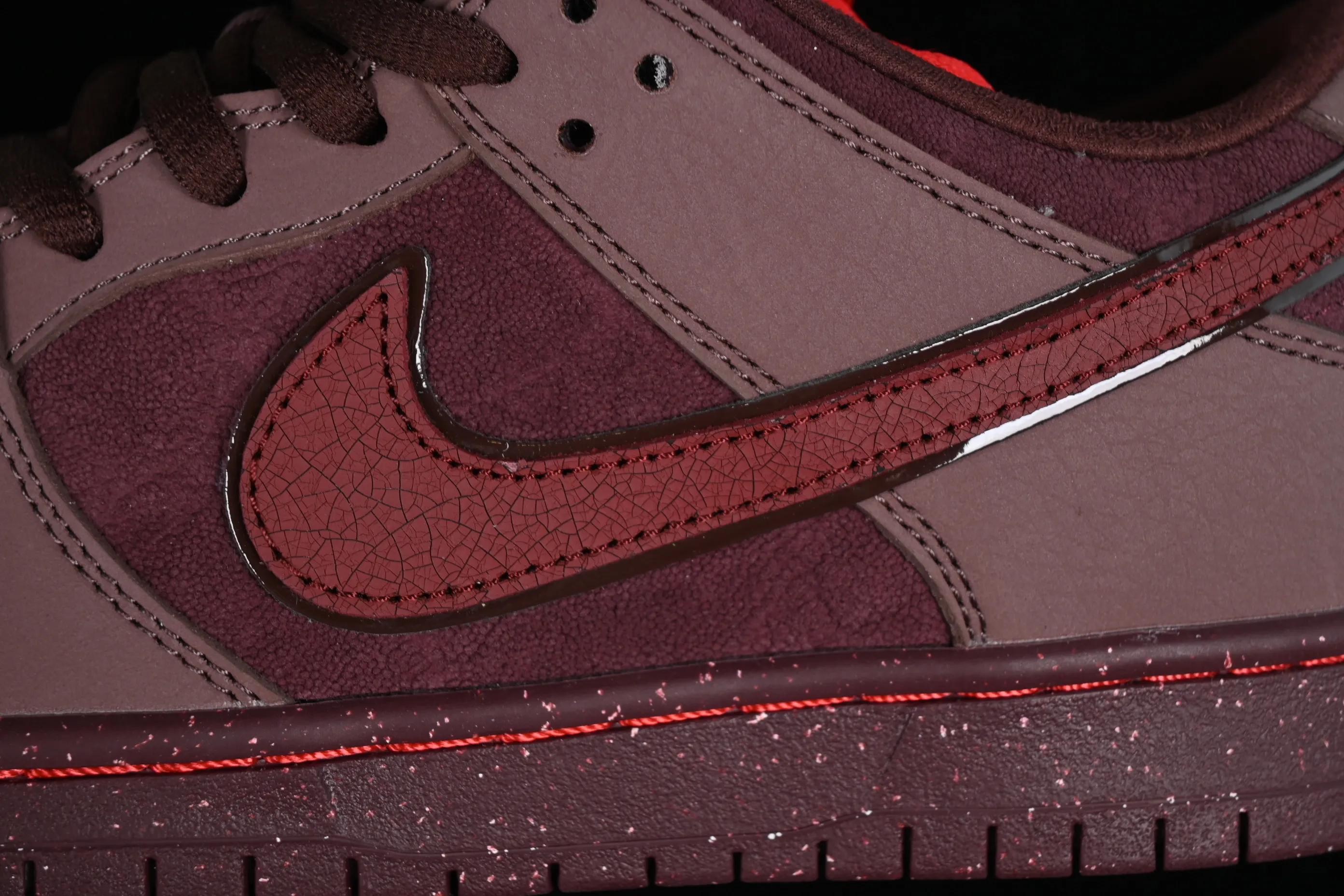 All categories Nk SB Dunk series Nk SB Dunk Low low-top sneakers F version Nk SB Dunk Low Premium "Valentine's Day" Valentine's Day SB low-top casual sneakers FN0619-600